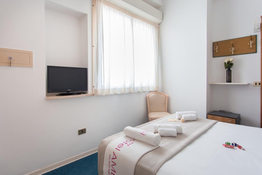 מילאנו מריטימה Hotel Ambra חדר תמונה