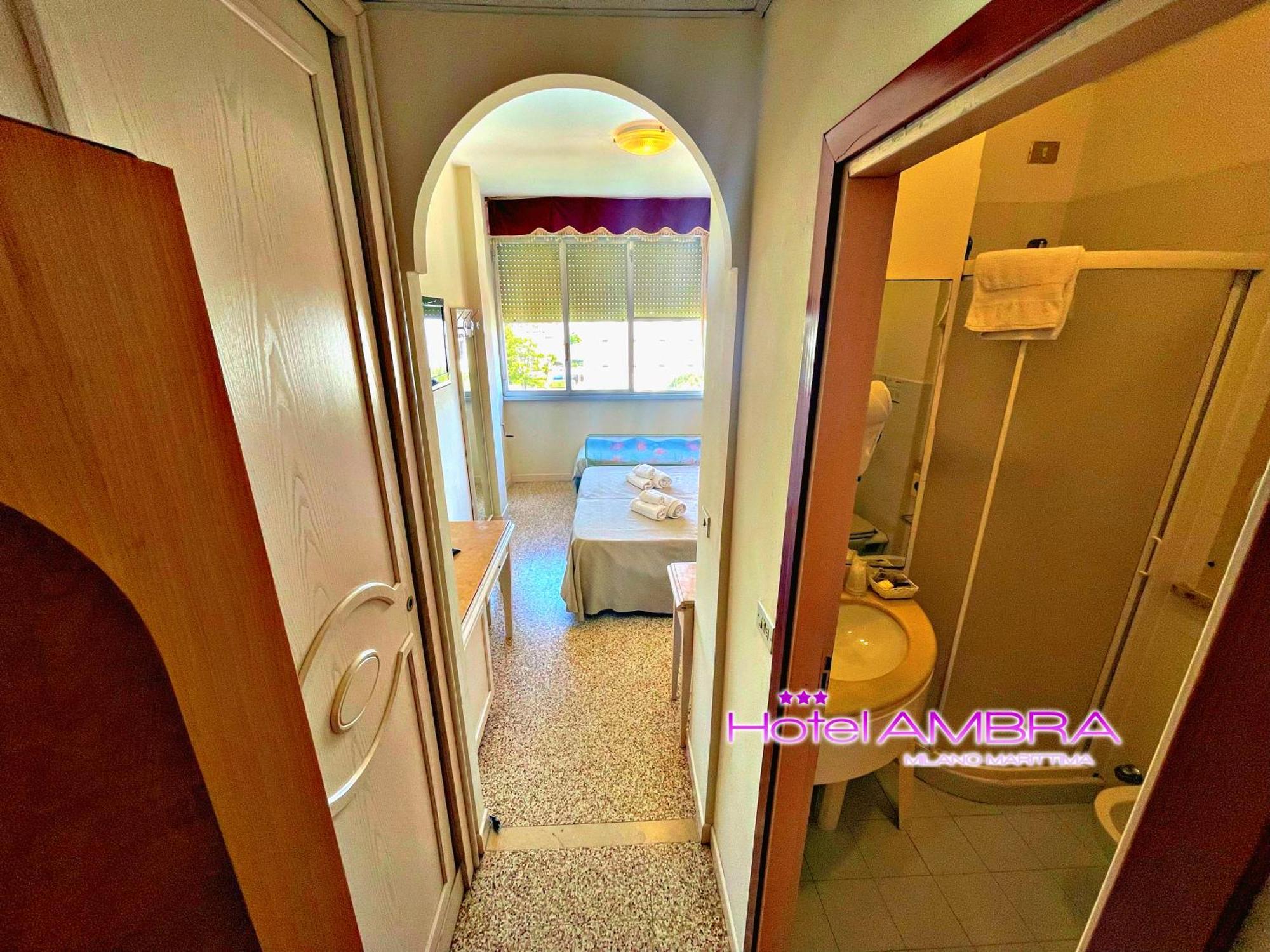מילאנו מריטימה Hotel Ambra מראה חיצוני תמונה